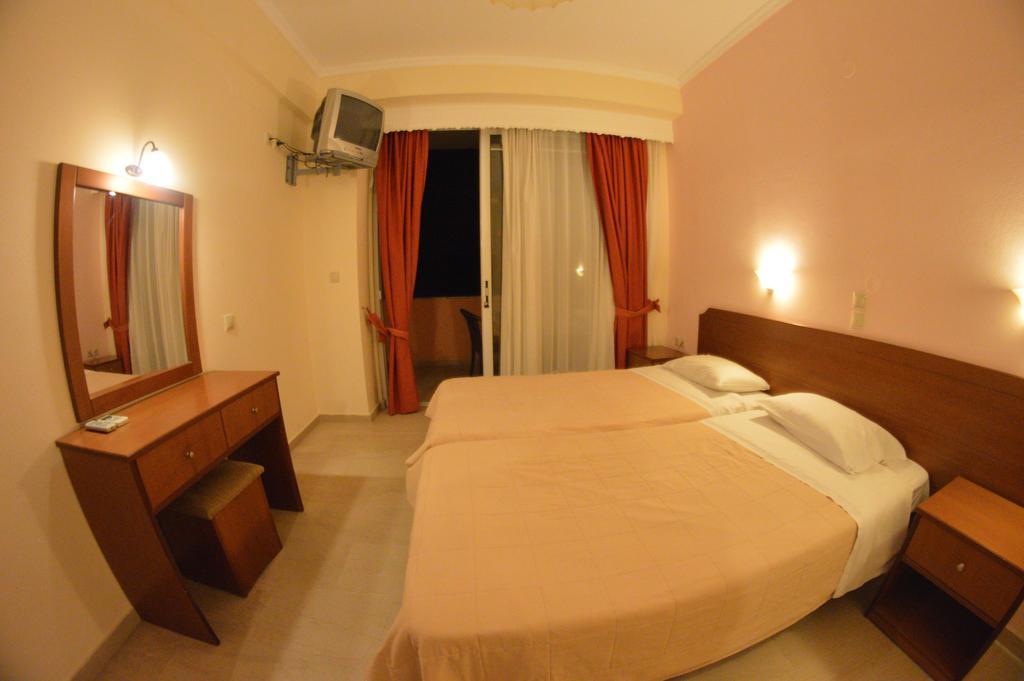 Lido Sofia Holidays Agios Gordios  Exterior foto